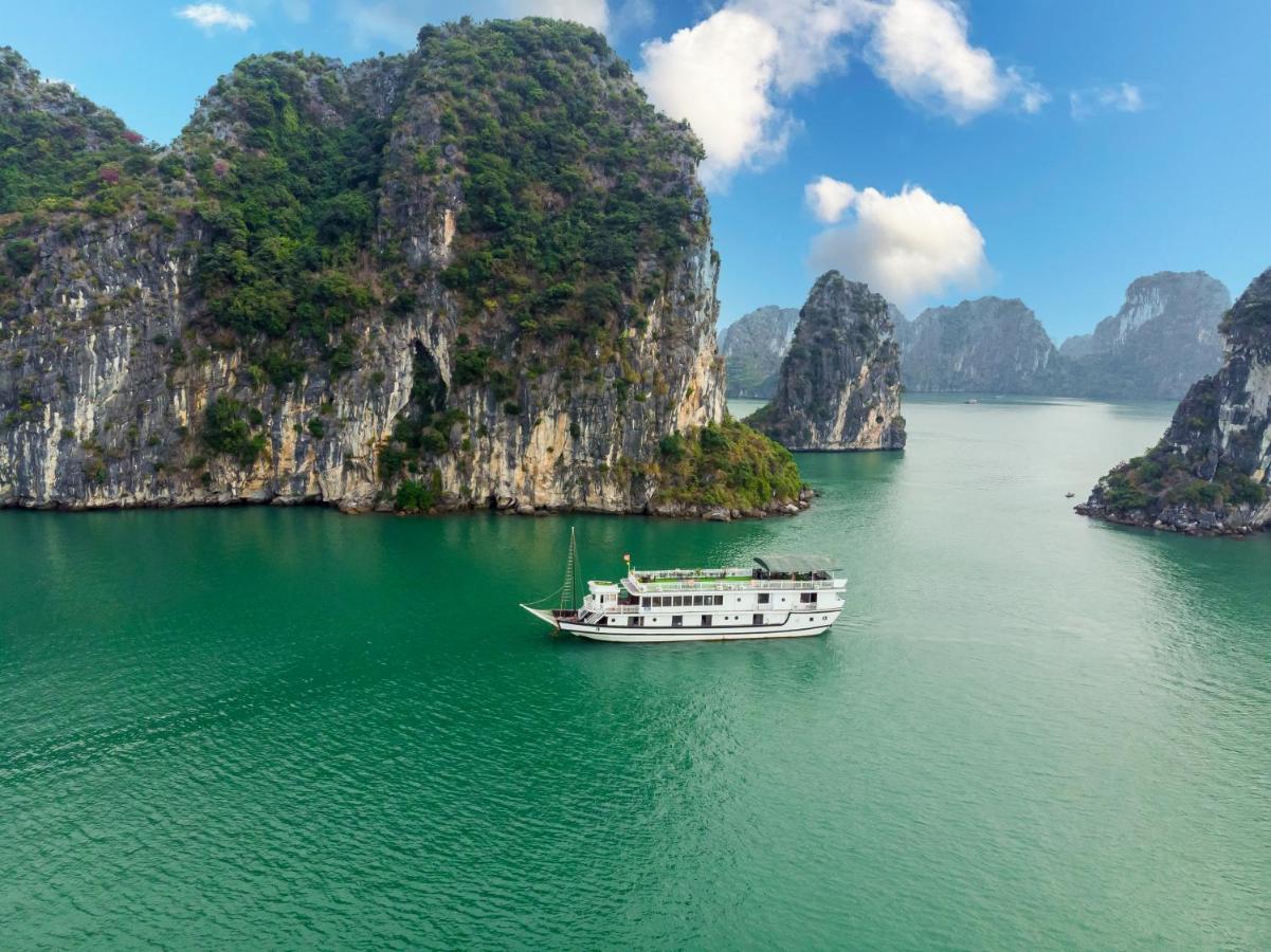 Hotel Legend Cruise Ha Long Exteriér fotografie
